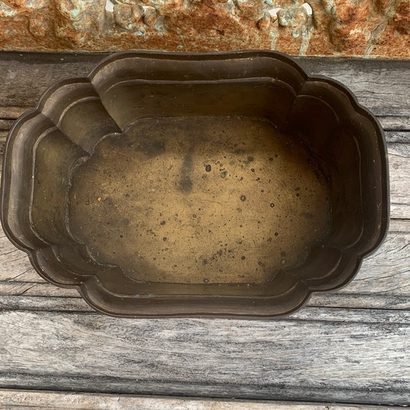 Vintage Heavy Brass Tray / Planter - Picture 2 of 9